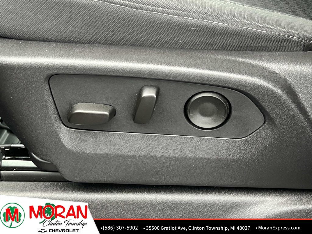 Certified 2025 Chevrolet Silverado 1500 LT AWD/4WD image 17