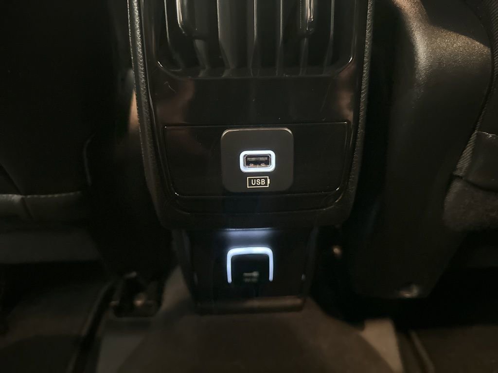 Used 2023 Jeep Compass Latitude image 14