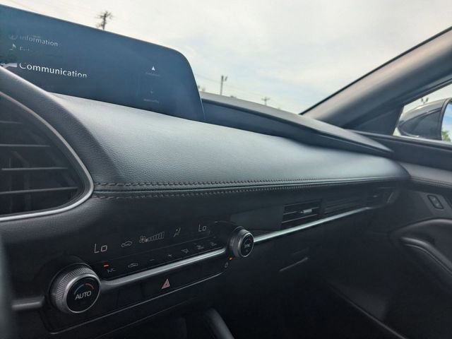 Used 2024 MAZDA MAZDA3 s FWD image 30