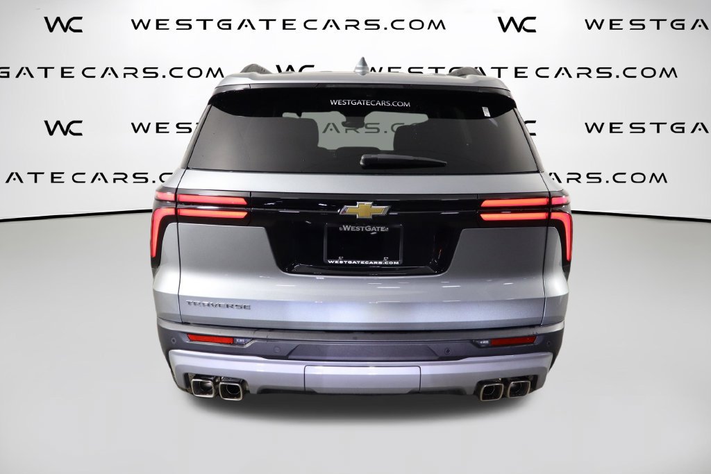 Used 2026 Chevrolet Traverse LT w/ Driver Confidence Package FWD image 4