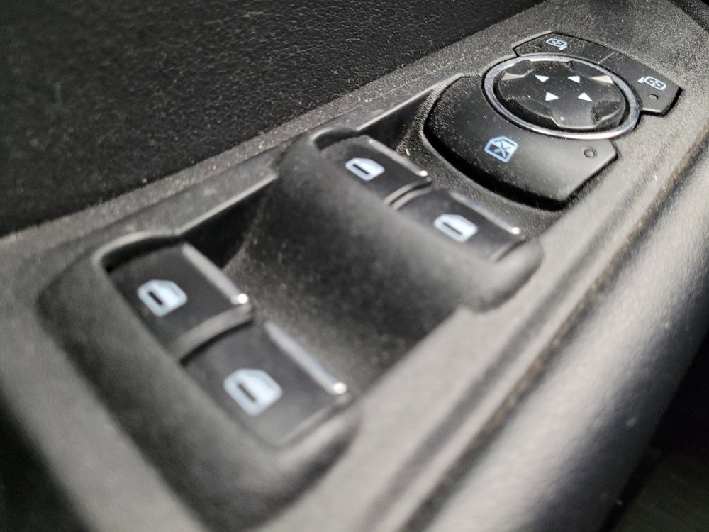 Used 2023 Ford Edge SEL image 27