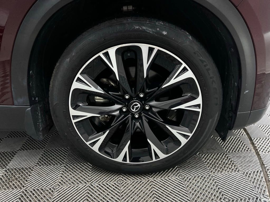 Used 2024 MAZDA CX-90 Plug-In Hybrid w/ Premium Pkg image 37