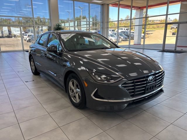 Used 2023 Hyundai Sonata SE image 3