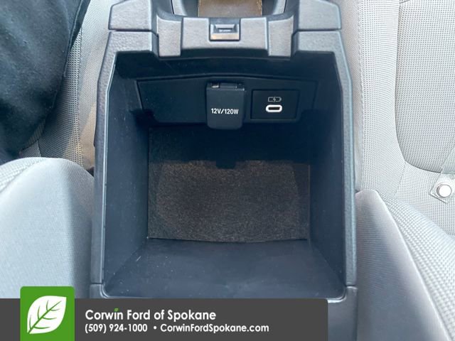 Used 2024 Toyota Corolla Cross L image 29