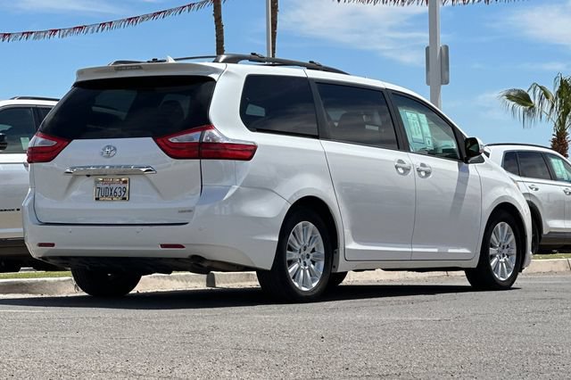 Used 2016 Toyota Sienna Limited FWD image 3