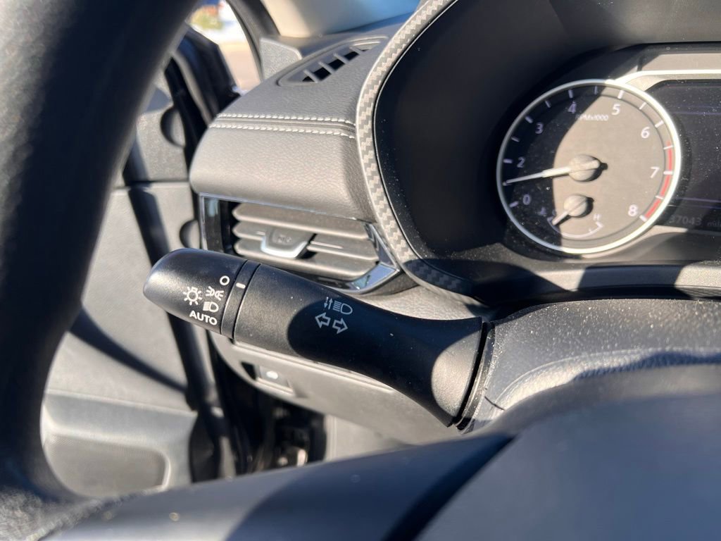 Used 2024 Nissan Sentra SV image 15