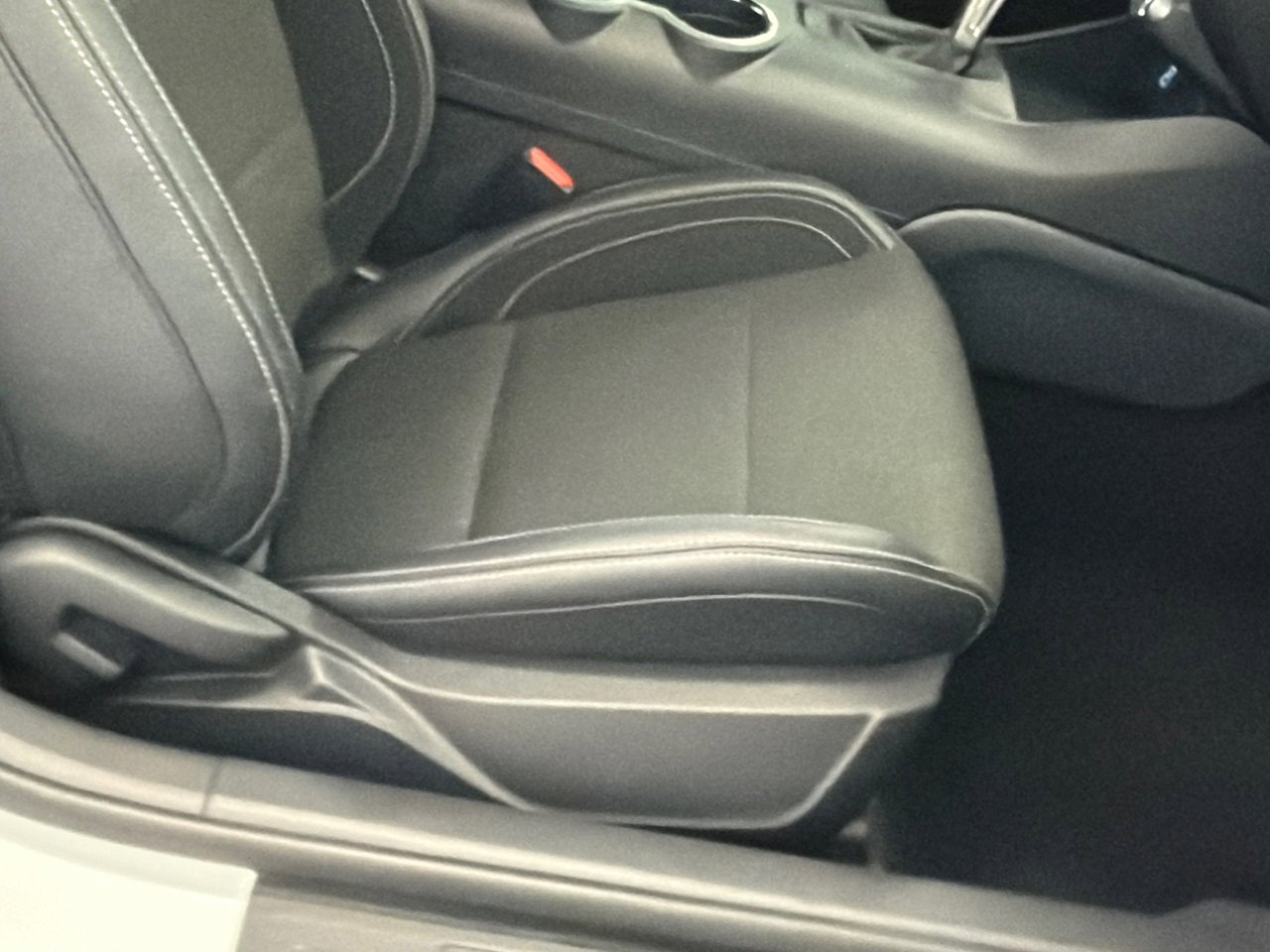 Used 2024 Ford Mustang Coupe image 10