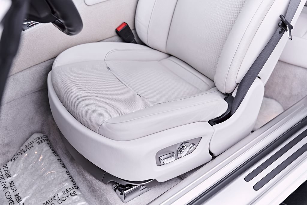Used 2014 Rolls-Royce Wraith RWD image 52