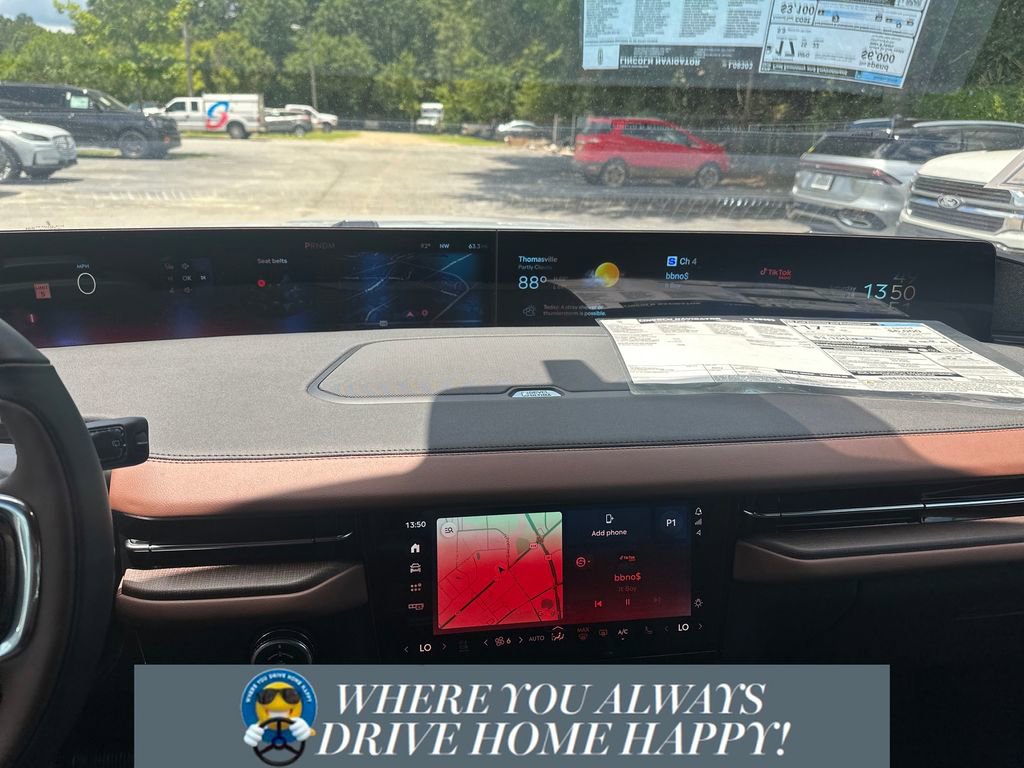 New 2025 Lincoln Navigator Reserve image 13