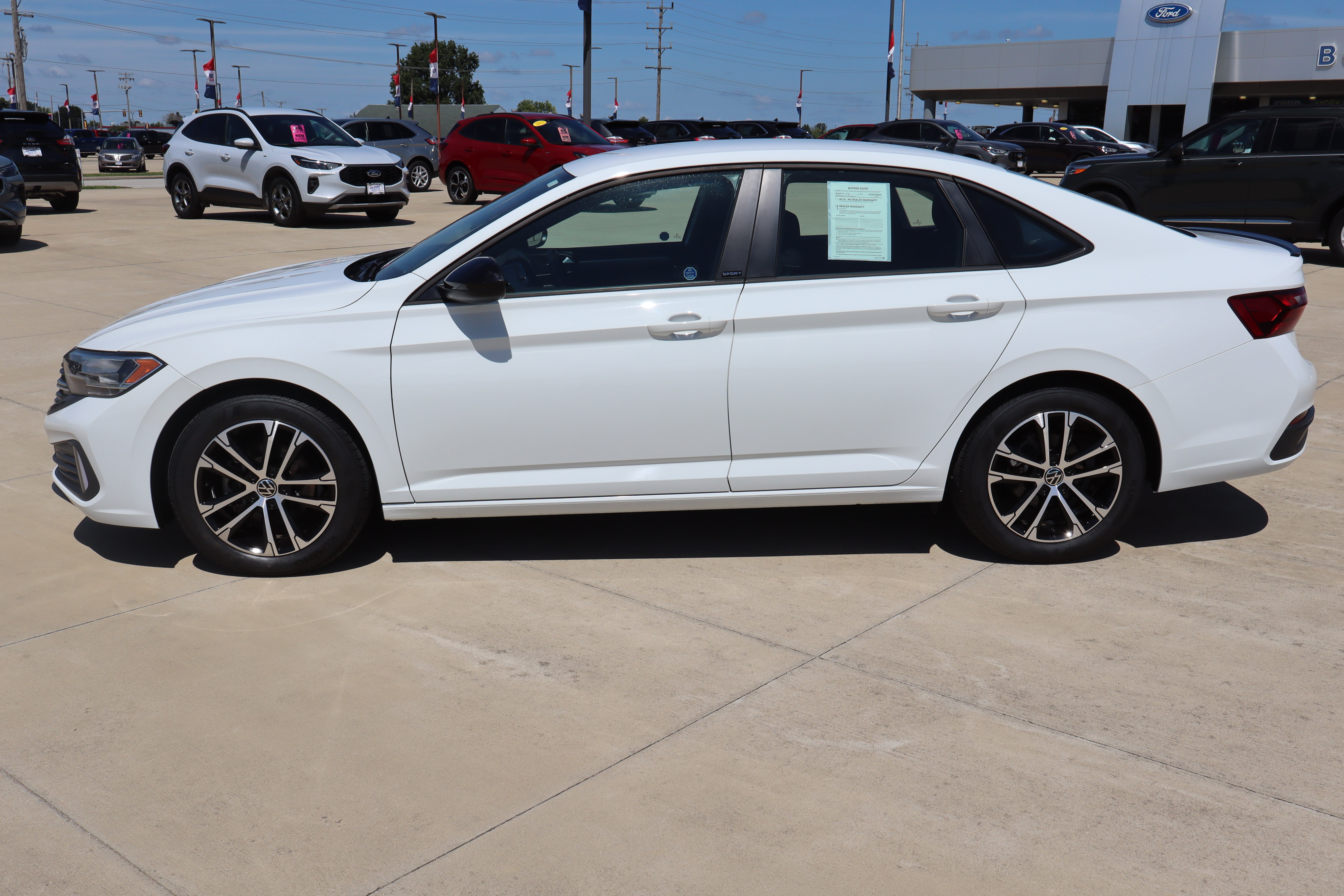 Used 2024 Volkswagen Jetta Sport FWD image 8