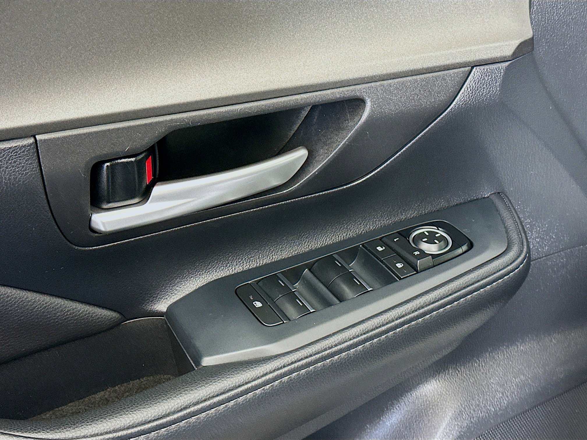 Used 2025 Toyota Grand Highlander AWD image 15