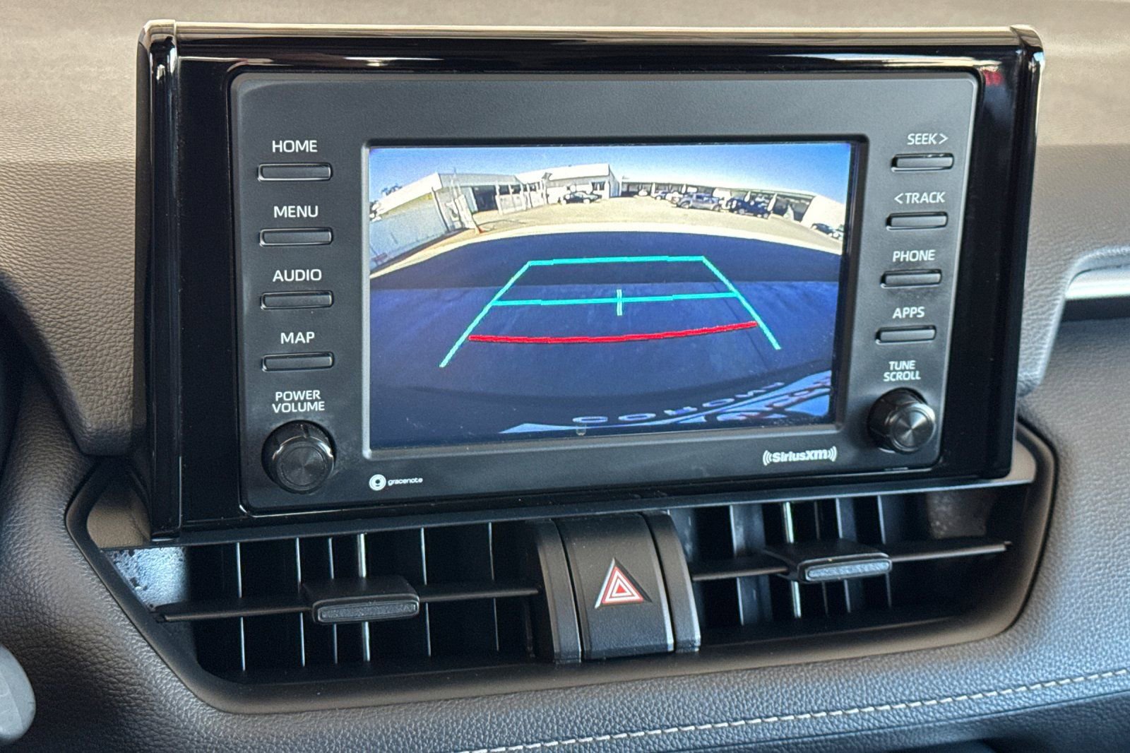 Used 2022 Toyota RAV4 LE image 19