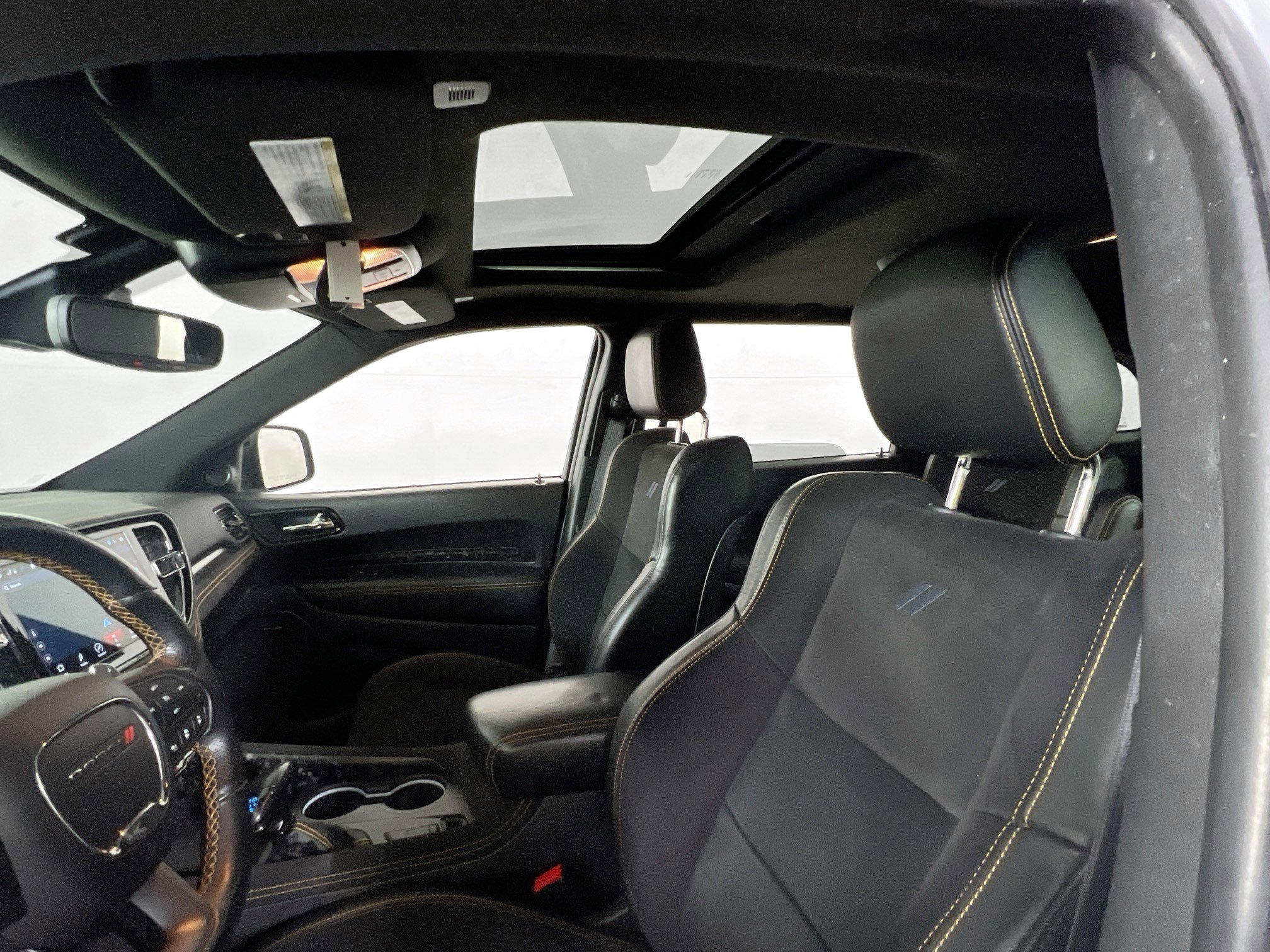 Used 2023 Dodge Durango R/T w/ Hemi Orange Plus Package image 21