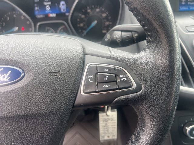 Used 2015 Ford Focus SE w/ Equipment Group 201A FWD image 25