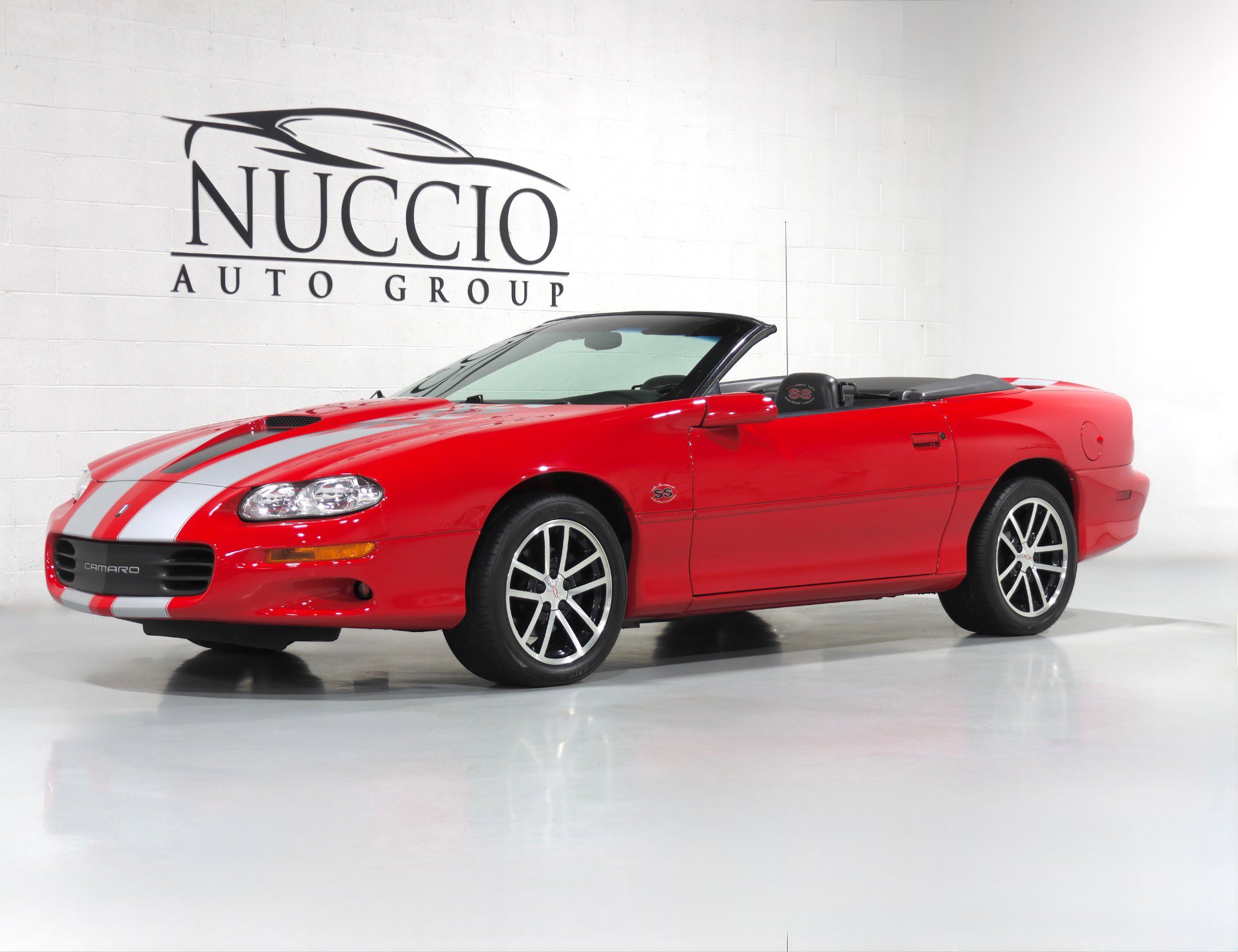 Used 2002 Chevrolet Camaro Z28 w/ SS Performance/Appearance Pkg RWD image 1