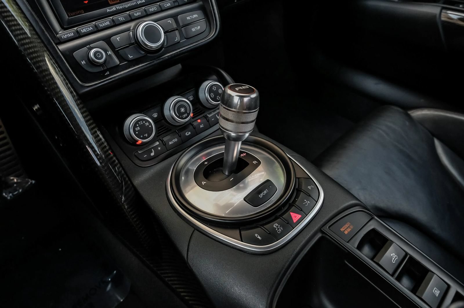 Used 2011 Audi R8 V10 AWD/4WD image 23