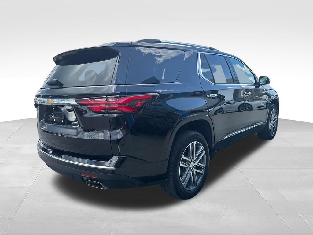 Used 2023 Chevrolet Traverse High Country FWD image 12