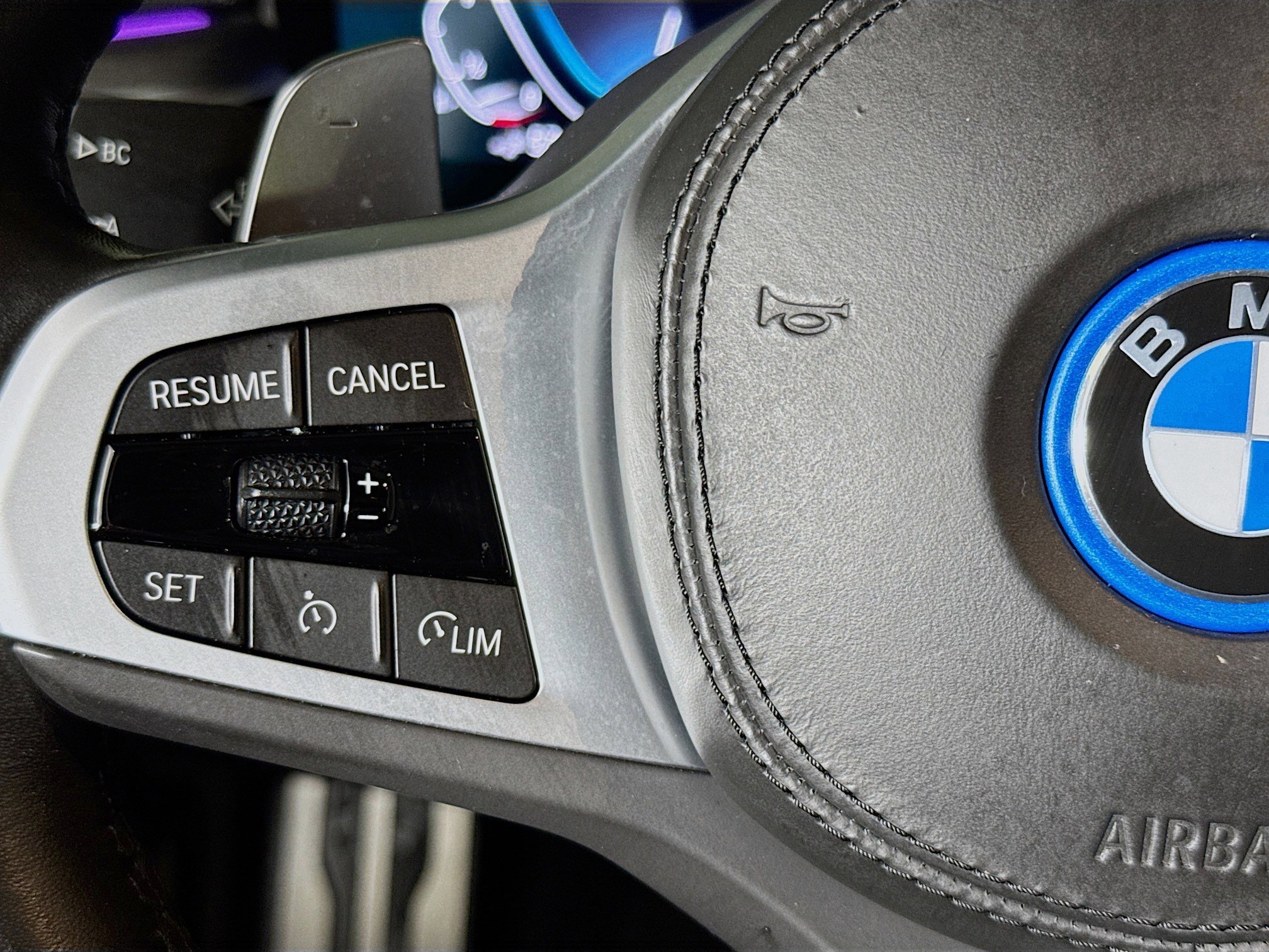 Used 2023 BMW 530e w/ M Sport Package image 13