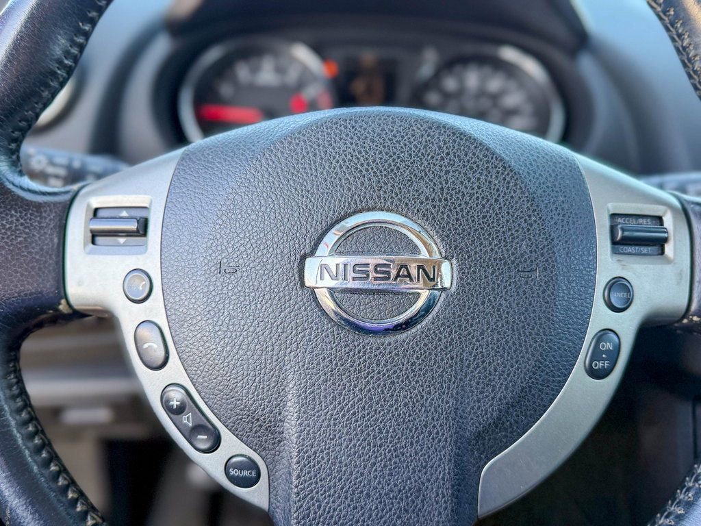Used 2011 Nissan Rogue SV w/ SL Pkg image 27