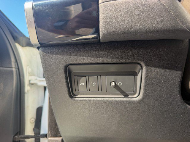 Used 2017 Land Rover Range Rover Sport HSE AWD/4WD image 15