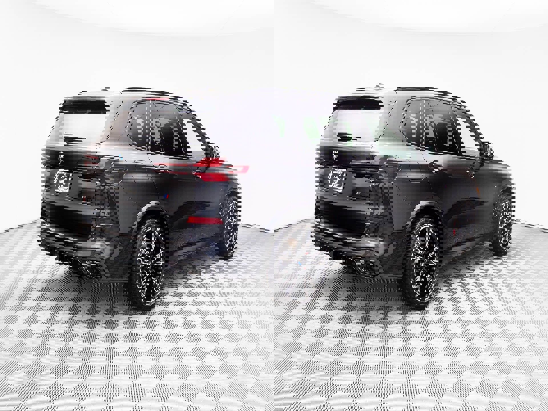 New 2026 BMW X5 M60i w/ Executive Package image 6