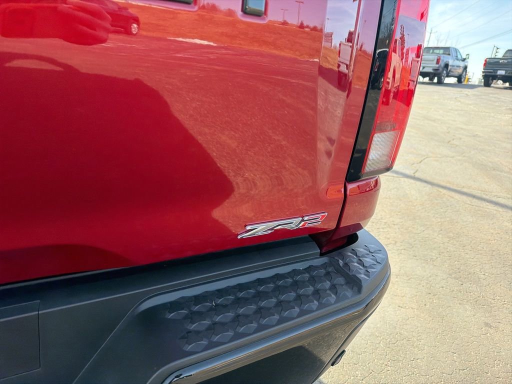 Used 2024 Chevrolet Colorado ZR2 w/ LPO, Flex Utility Package image 24