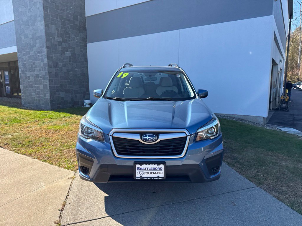 Used 2019 Subaru Forester Premium w/ All-Weather Package AWD/4WD image 9