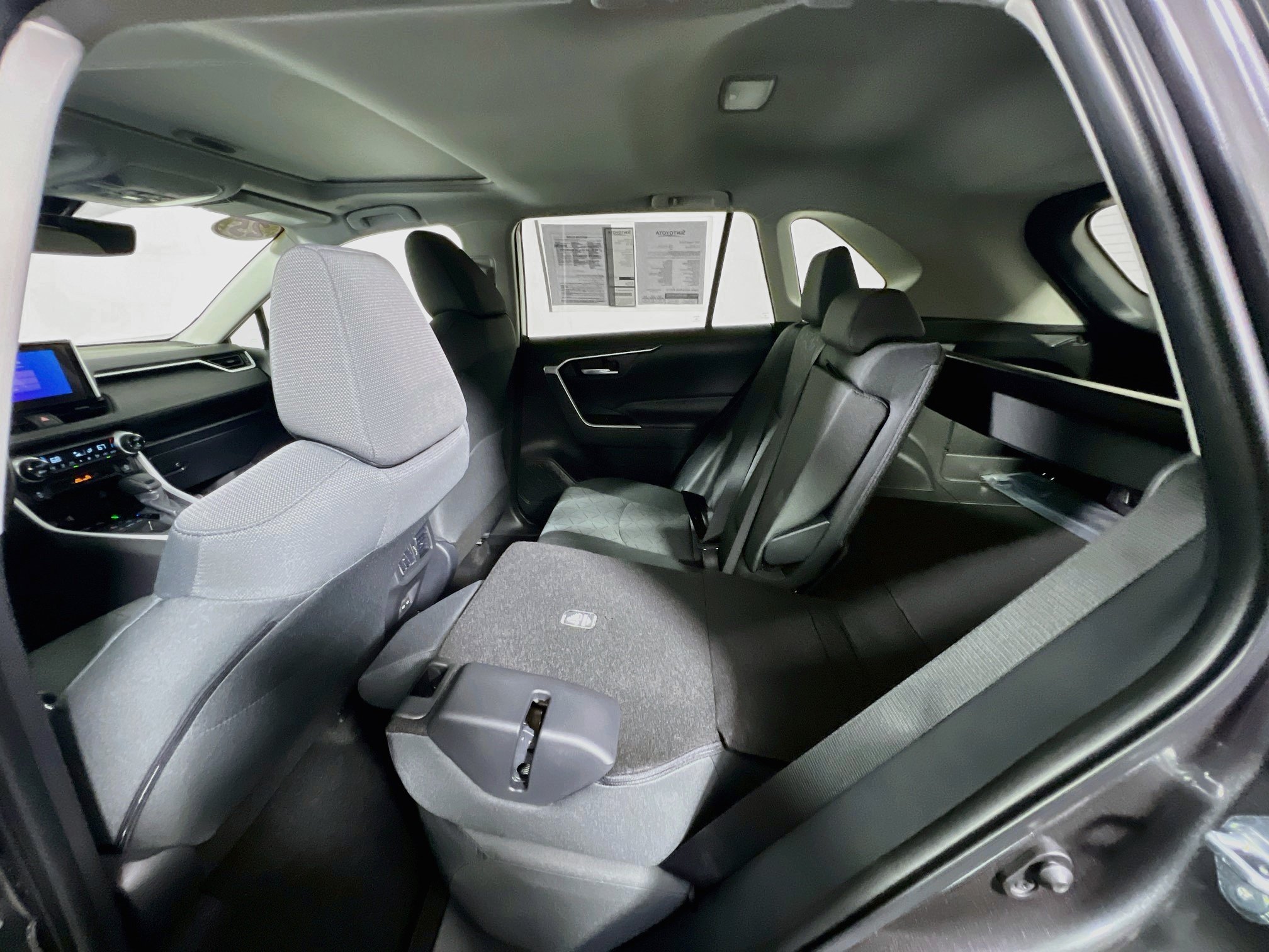 Used 2025 Toyota RAV4 XLE w/ Convenience Package FWD image 28
