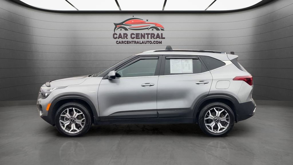 Used 2022 Kia Seltos EX AWD/4WD image 2
