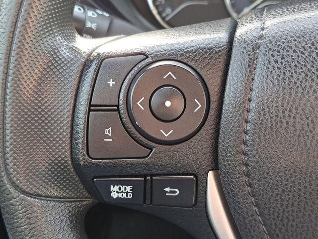 Used 2016 Toyota Corolla LE image 17