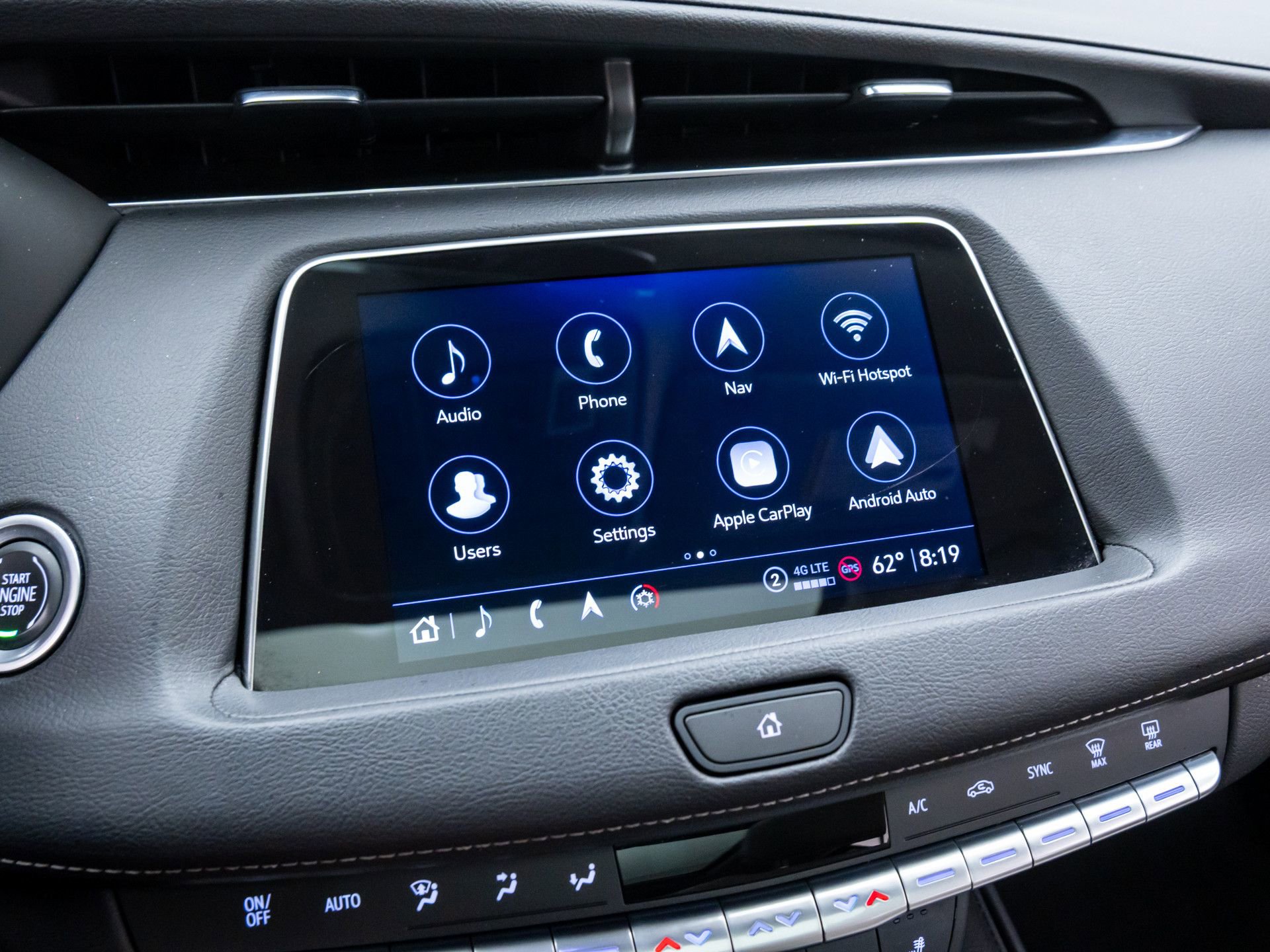 Certified 2023 Cadillac XT4 Luxury w/ Cold Weather Package image 26