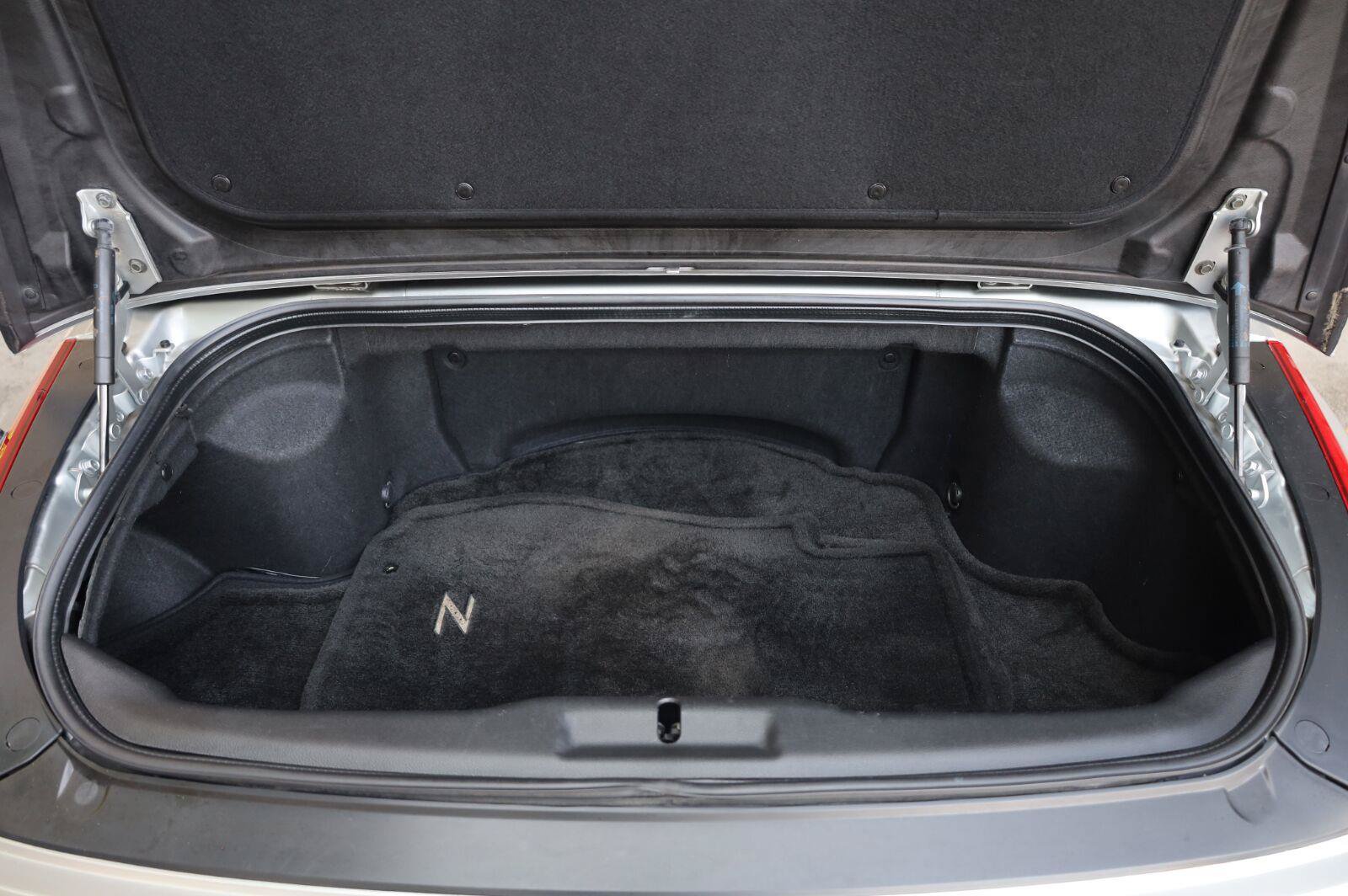 Used 2004 Nissan 350Z Touring RWD image 17
