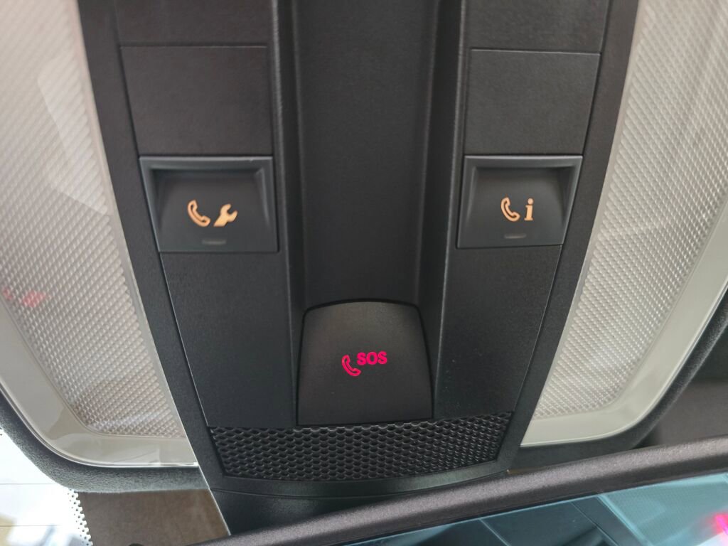 Used 2012 Mercedes-Benz SLS AMG Roadster image 52