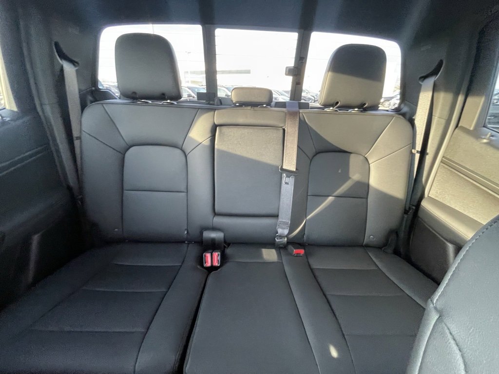 Used 2024 GMC Canyon Elevation w/ Elevation Premium Package image 26