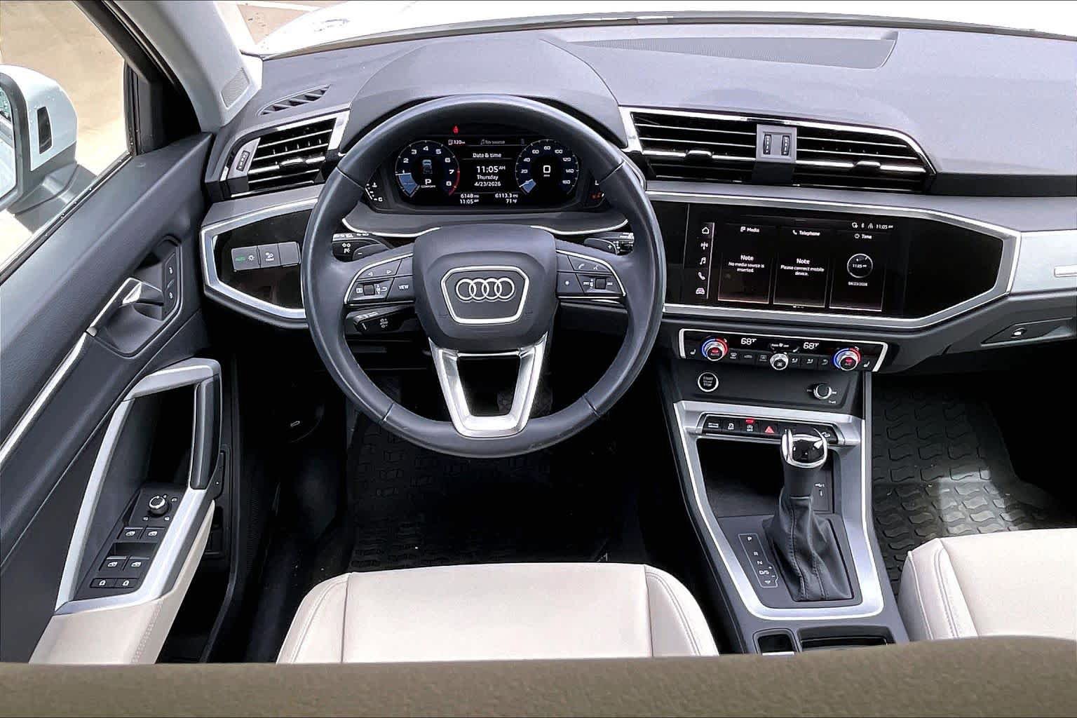 Used 2023 Audi Q3 2.0T Premium w/ Convenience Package AWD/4WD image 6