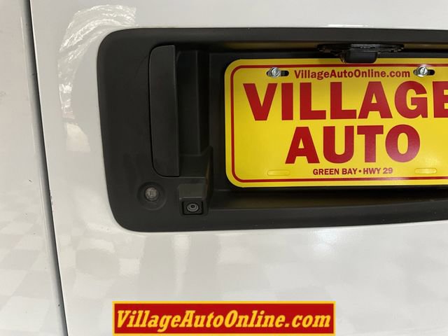 Used 2018 Chevrolet Express 2500 w/ Driver Convenience Package image 23
