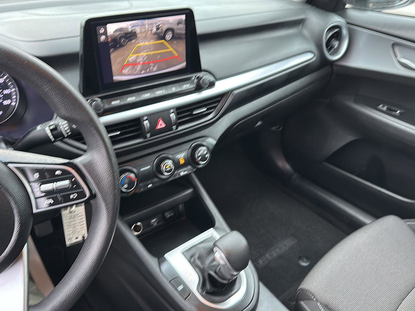 Used 2023 Kia Forte LXS image 32