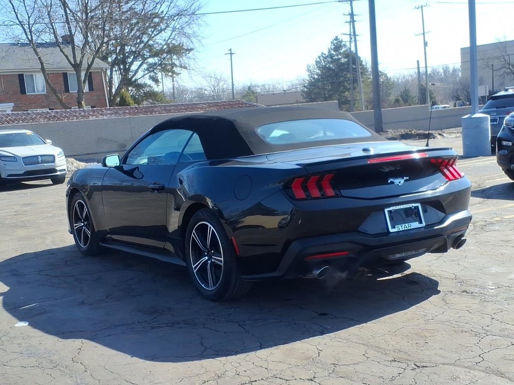 Used 2024 Ford Mustang Premium image 5
