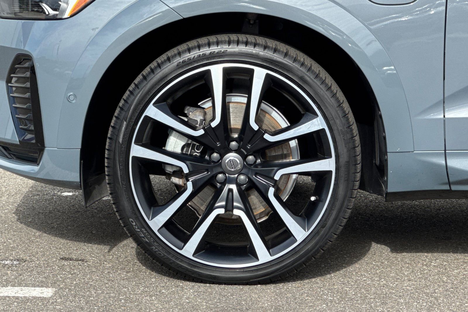 Used 2023 Volvo XC60 T8 Ultimate w/ Protection Package Premier image 32