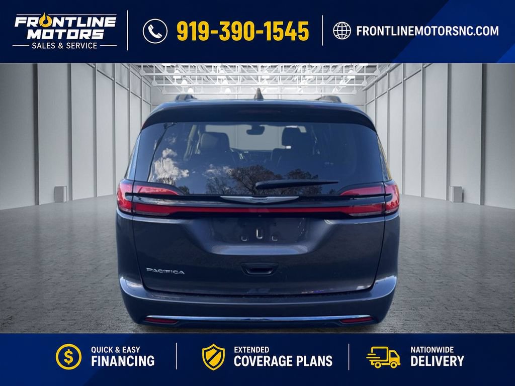 Used 2022 Chrysler Pacifica Touring-L FWD image 7