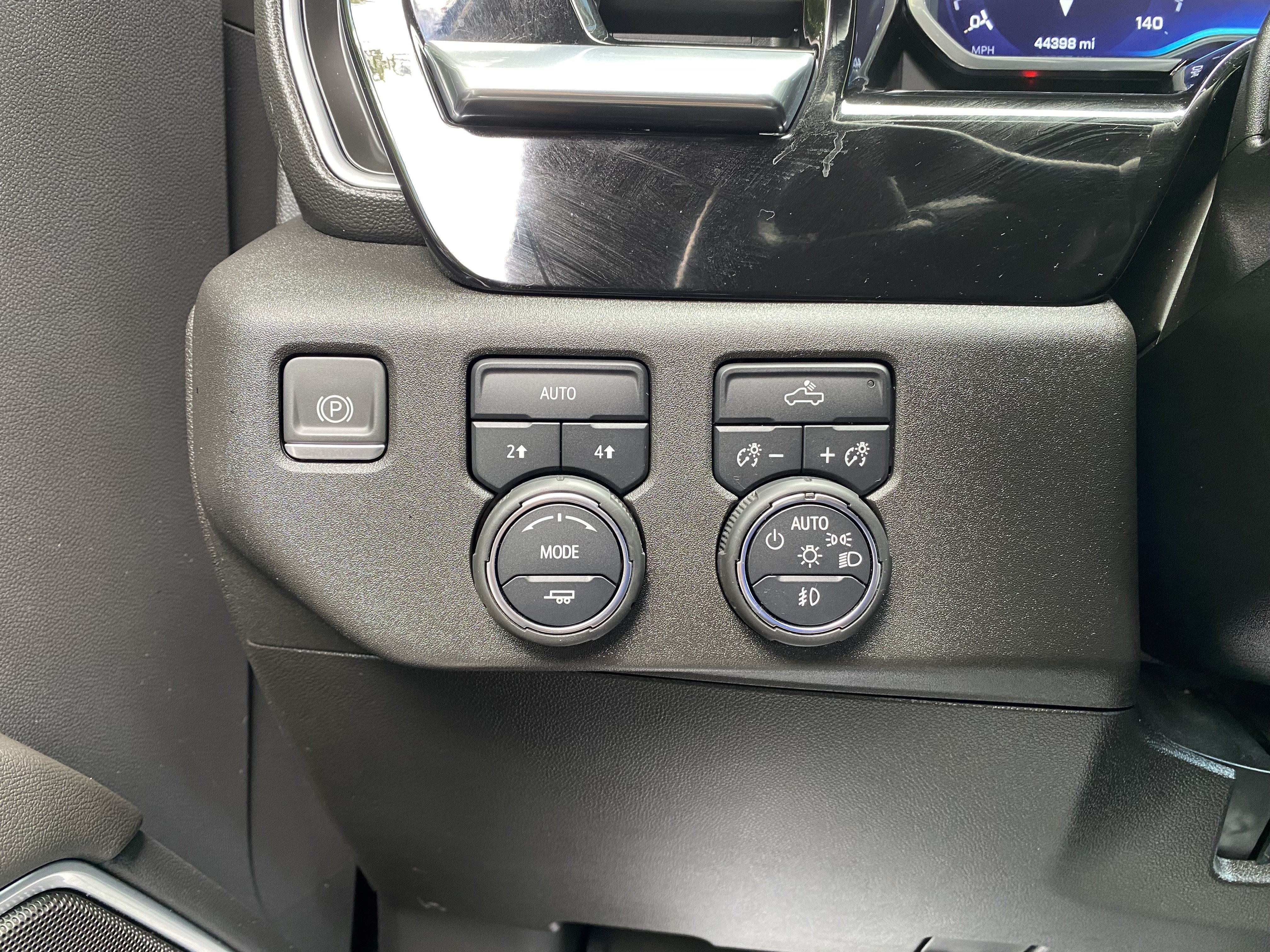 Used 2022 Chevrolet Silverado 1500 RST w/ Max Trailering Package AWD/4WD image 18