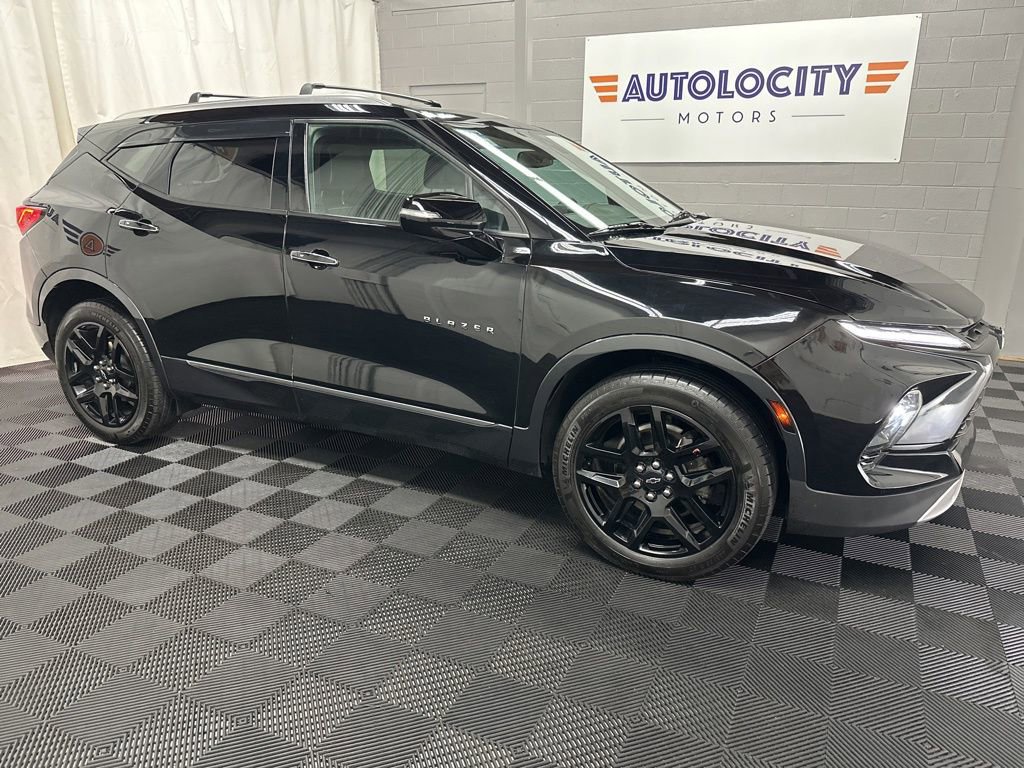 Used 2024 Chevrolet Blazer Premier w/ Enhanced Convenience Package image 3