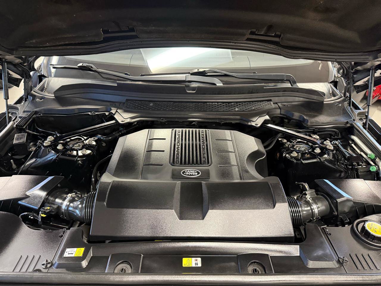 Used 2016 Land Rover Range Rover Sport HSE AWD/4WD image 24