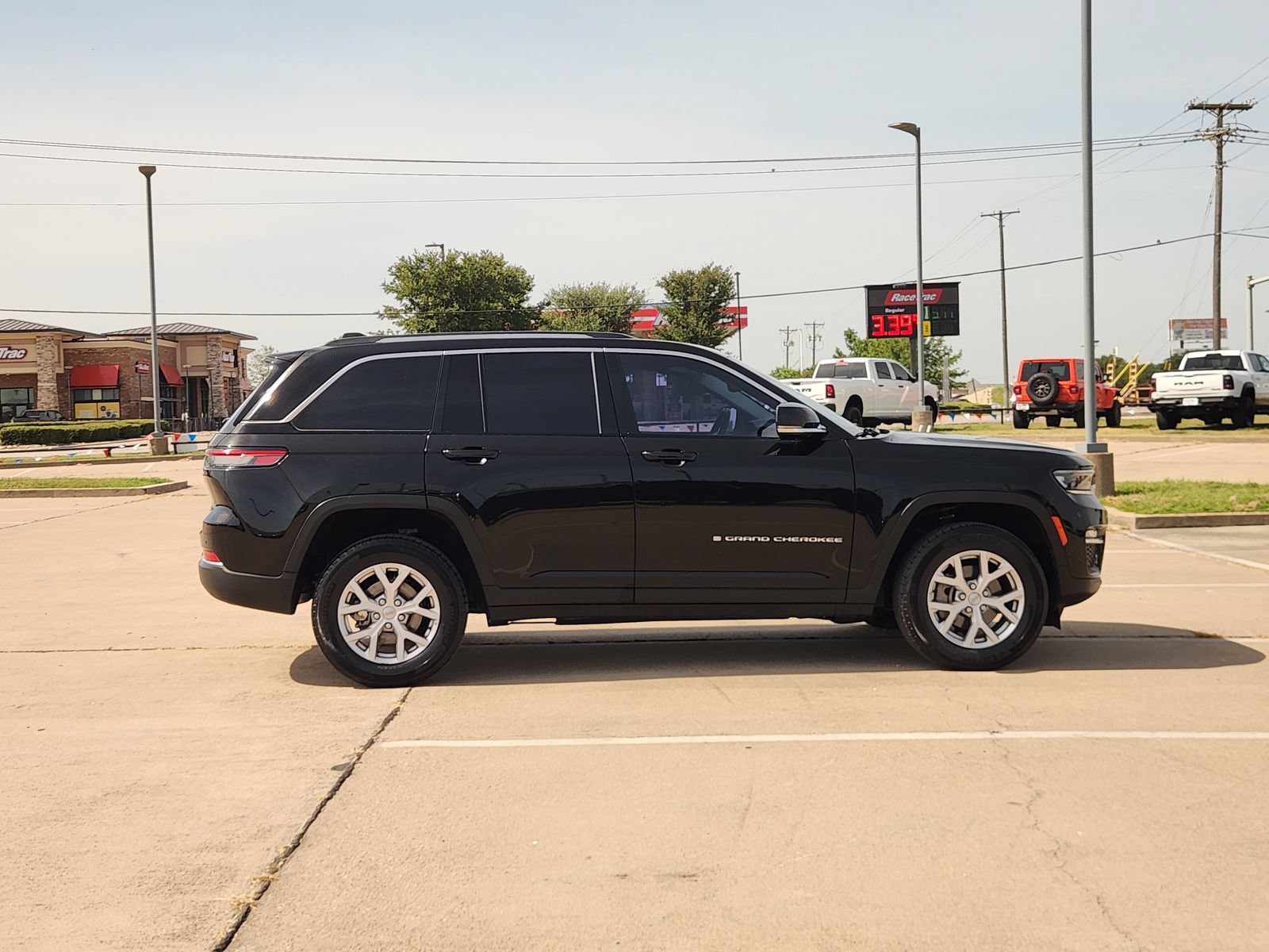 Used 2022 Jeep Grand Cherokee Limited RWD image 7