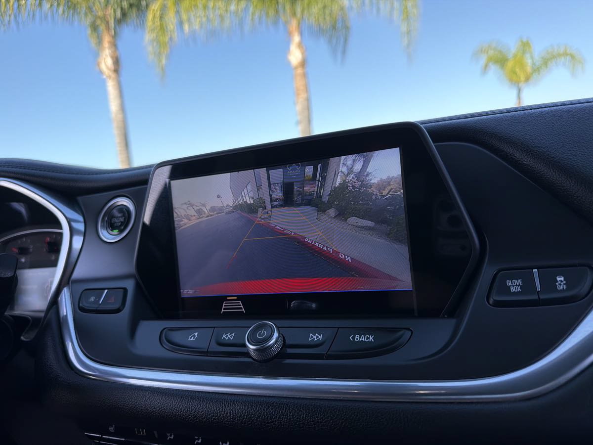 Used 2020 Chevrolet Blazer LT FWD image 36