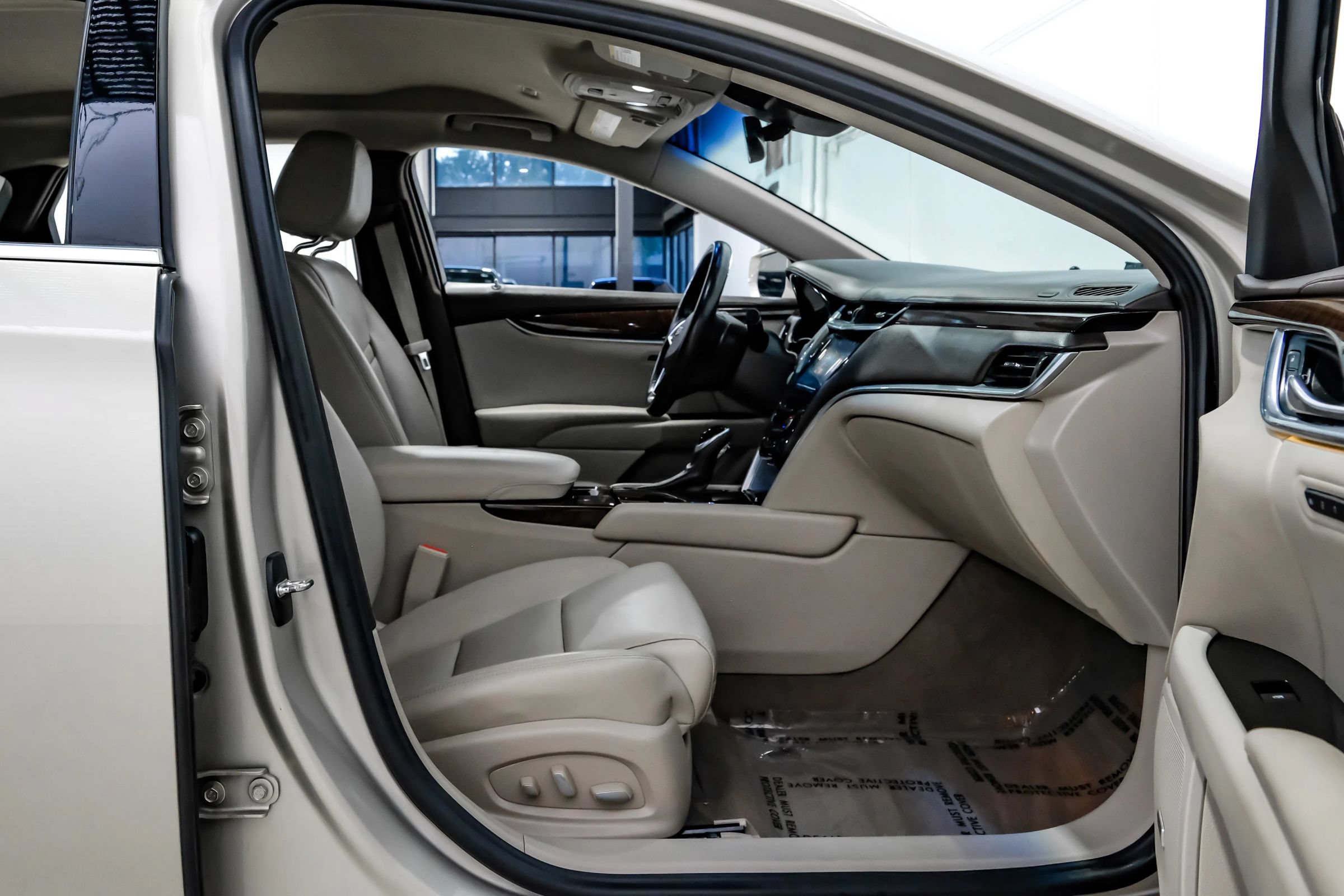 Used 2016 Cadillac XTS Luxury w/ Driver Awareness Package FWD image 36