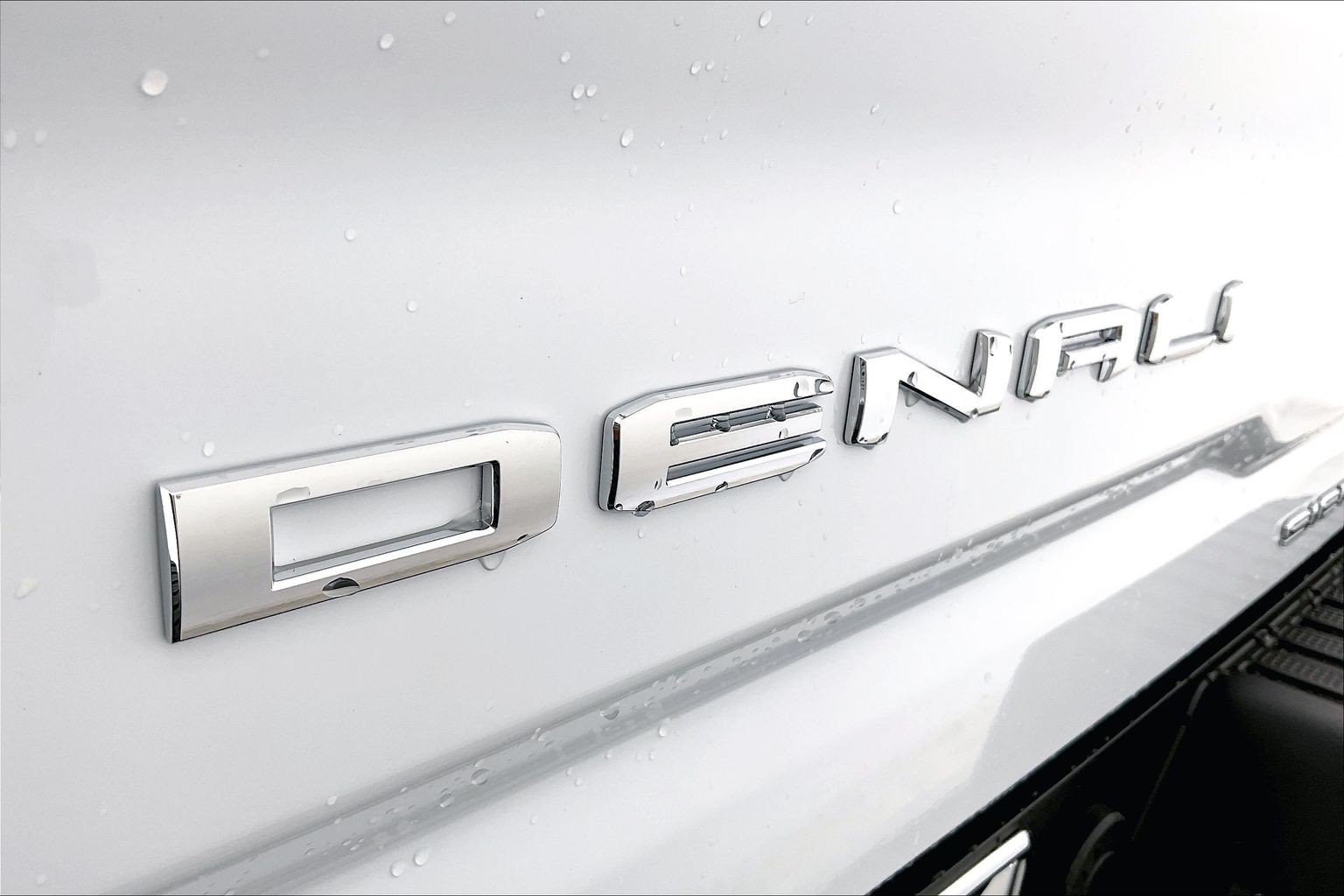 New 2026 GMC Sierra 3500 Denali Ultimate AWD/4WD image 17