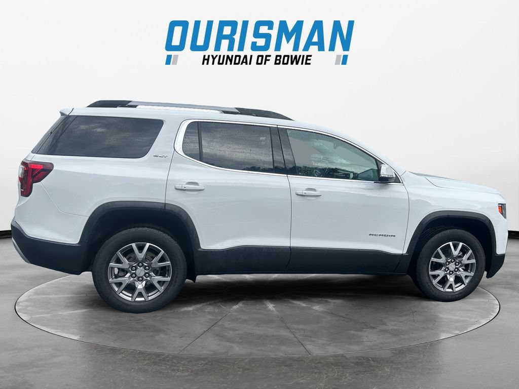 Used 2022 GMC Acadia SLT w/ LPO, Floor Liner Package AWD/4WD image 7