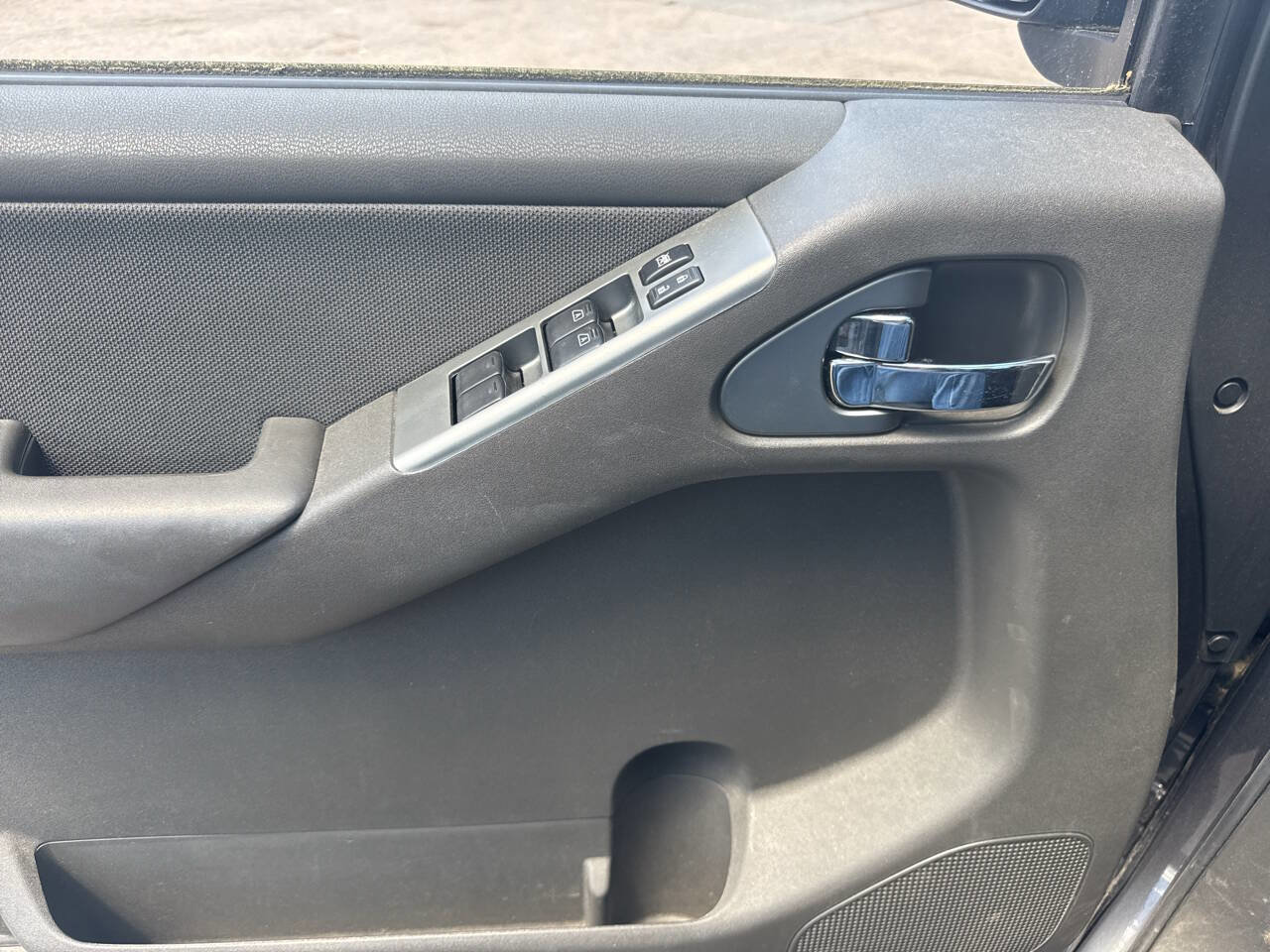 Used 2011 Nissan Pathfinder S AWD/4WD image 13