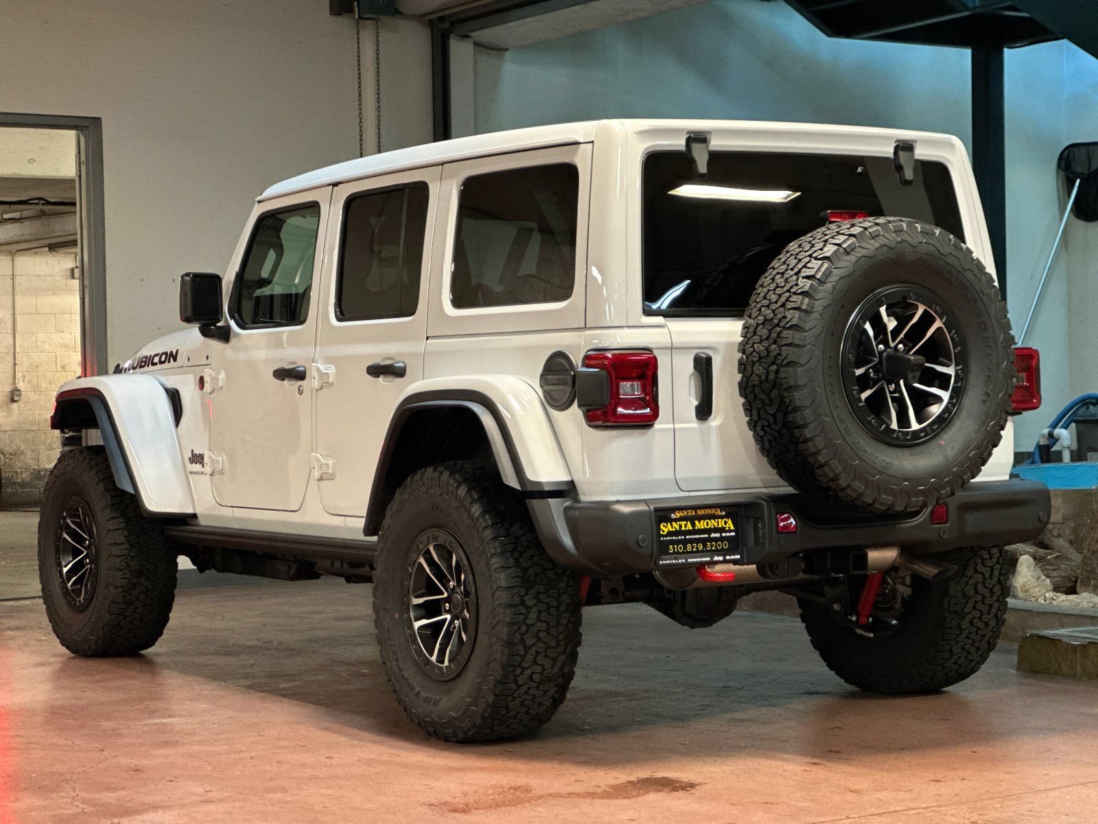 New 2026 Jeep Wrangler Unlimited Rubicon AWD/4WD image 3